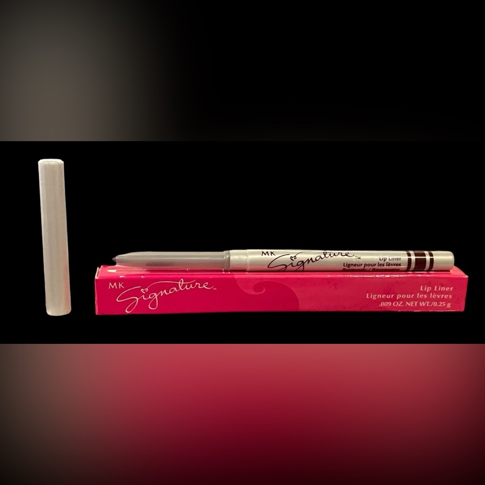 Mary Kay “MK Signature” Lip Liner